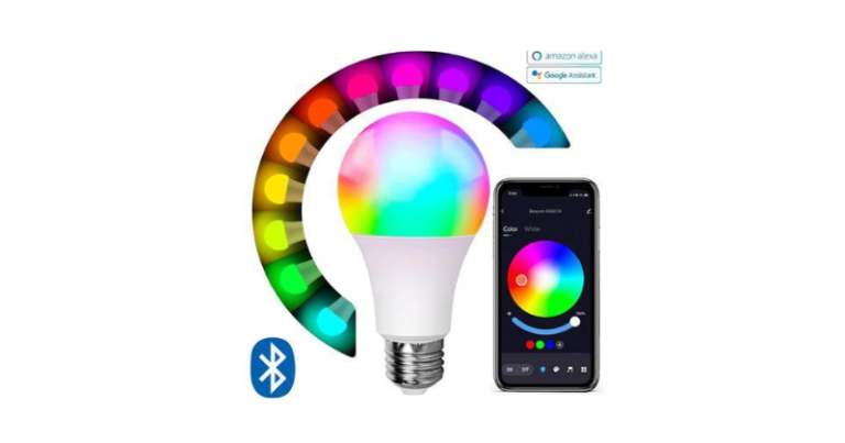 Lâmpada inteligente Steck 7W RGBW Wi-Fi compatível com Alexa em ambiente moderno de automação residencial com iluminação colorida.