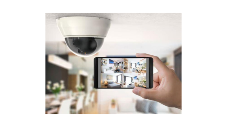 Rotina de casa inteligente com Alexa controlando iluminação, câmeras de segurança, smart plugs e automação residencial em ambiente moderno conectado.
